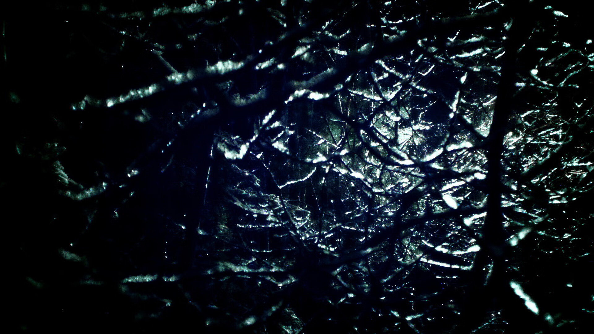 爱游戏官方网站-“北极雪地：冰封战场上的极限追击”，北极雪山