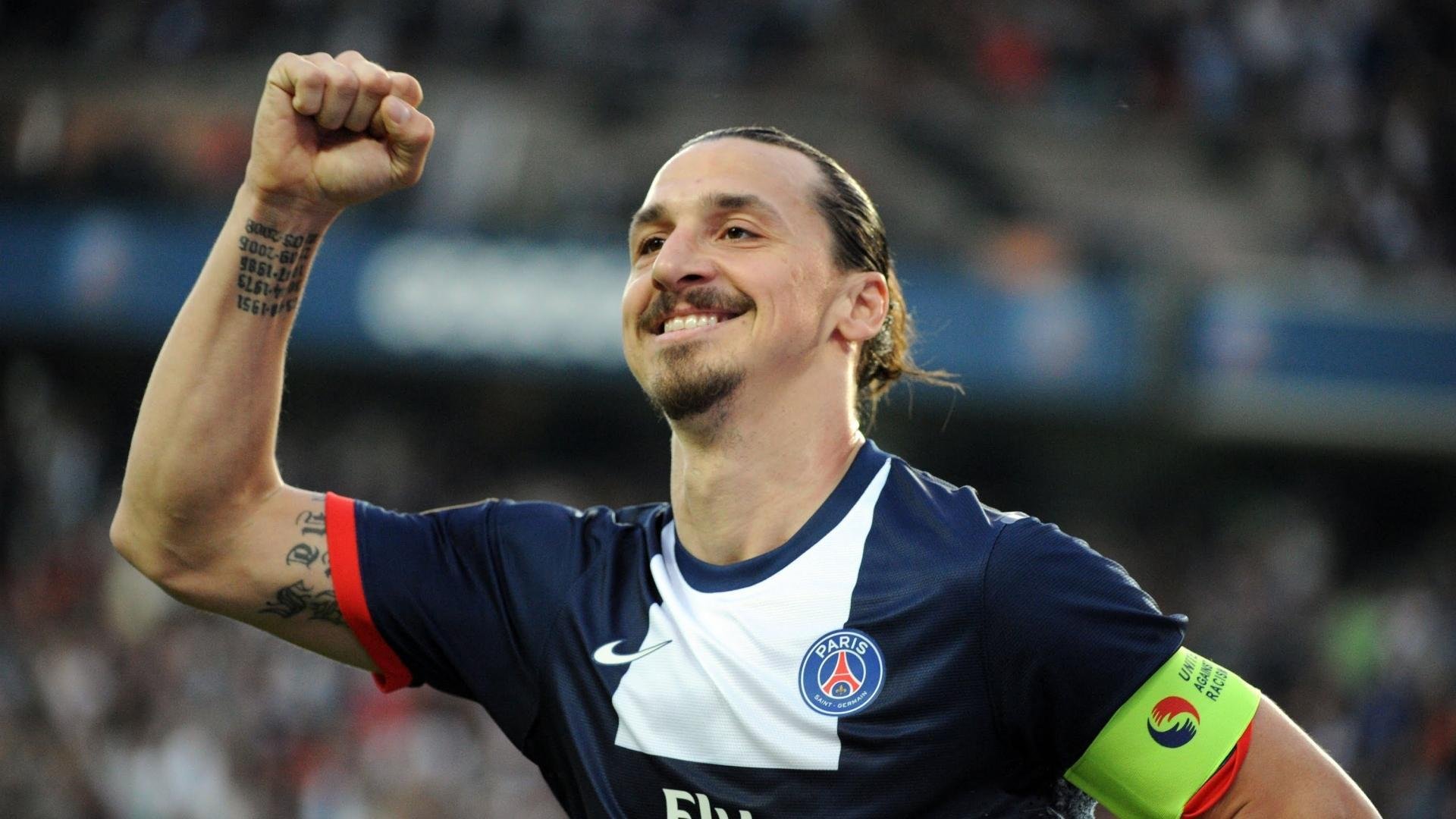 爱游戏中国官方登录入口网站-弗朗索瓦·霍尔茨豪伊泽：他用智慧与技术，打破对方防线，助力南非队称霸